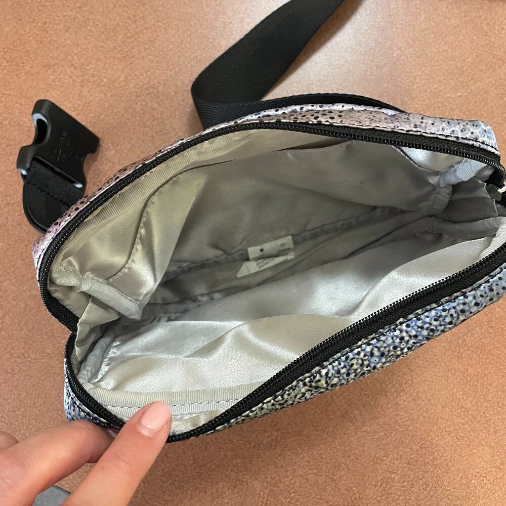 LeSportsac Belt Bag Waist Bag Fanny Pack - Picture 6 of 8